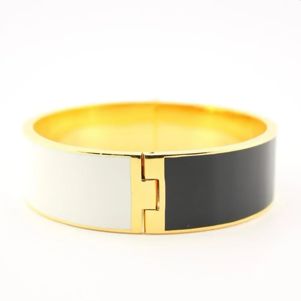 Kate Spade New York Yin Yang Black White Enamel Hinged Bangle Bracelet - Picture 4 of 8